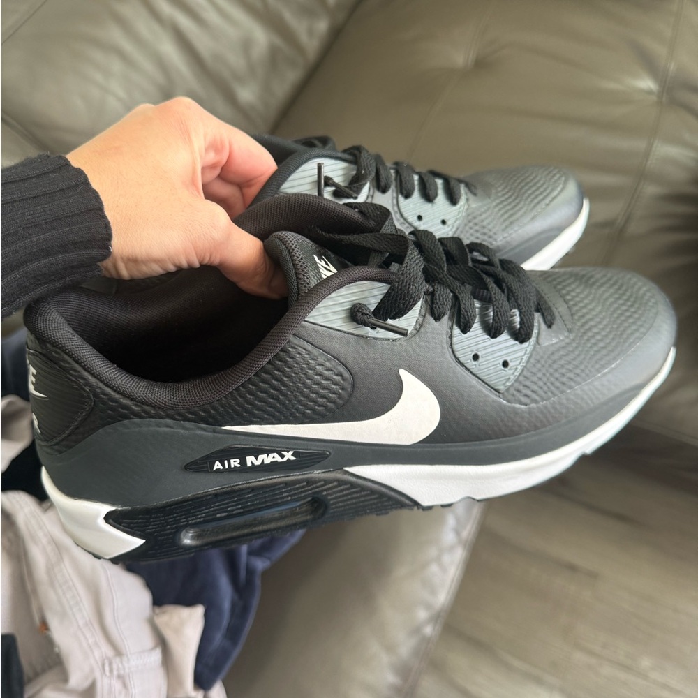 Nike Air Max Men's Black and Gray Sneakers